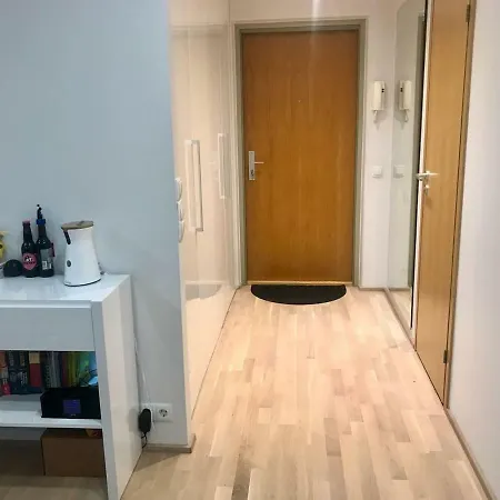 Comfy And Bright In The City Centre! Apartment